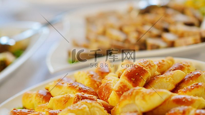 小标题：影响预制菜新鲜度的因素