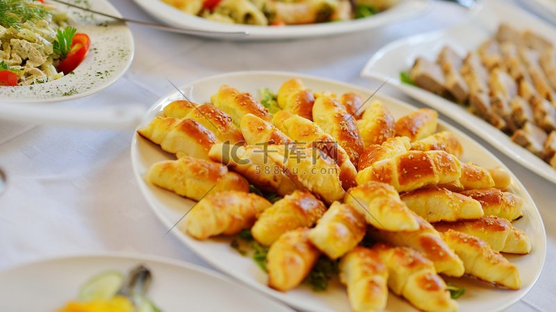 连锁餐饮供应链：构建高效物流的关键要素**