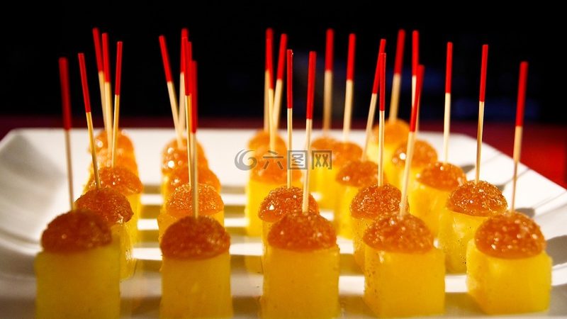休闲食品：揭秘十大品牌背后的生产秘密